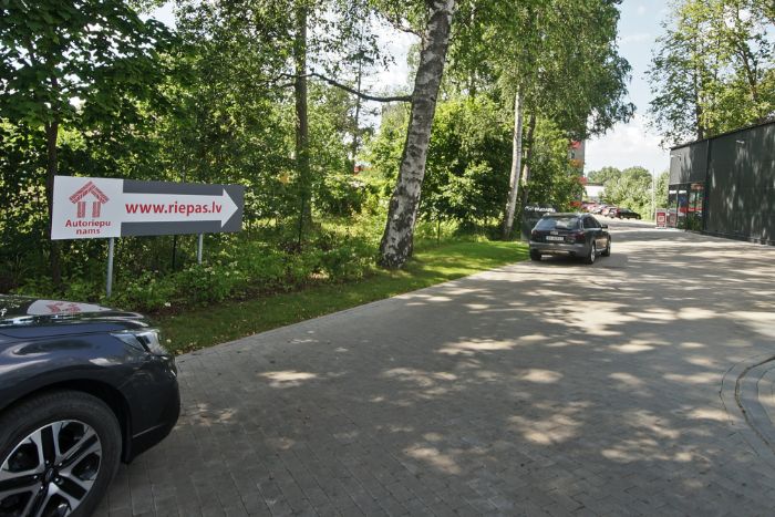 Piebraukšana pie servisa
